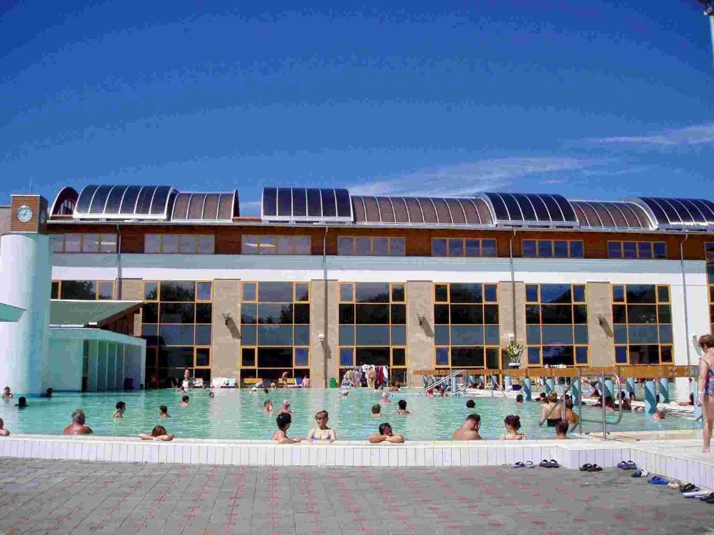 Abigel Vendeghaz Hotel Harkány Exterior foto
