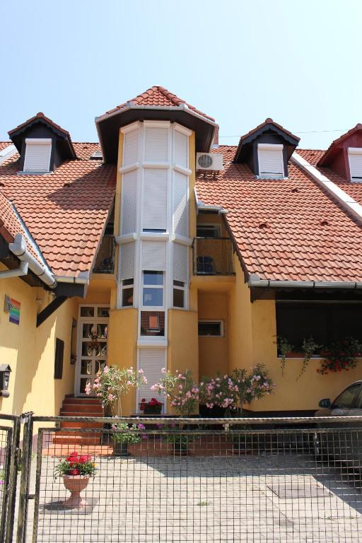 Abigel Vendeghaz Hotel Harkány Exterior foto