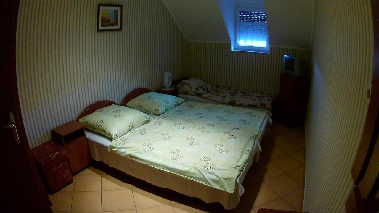 Abigel Vendeghaz Hotel Harkány Exterior foto